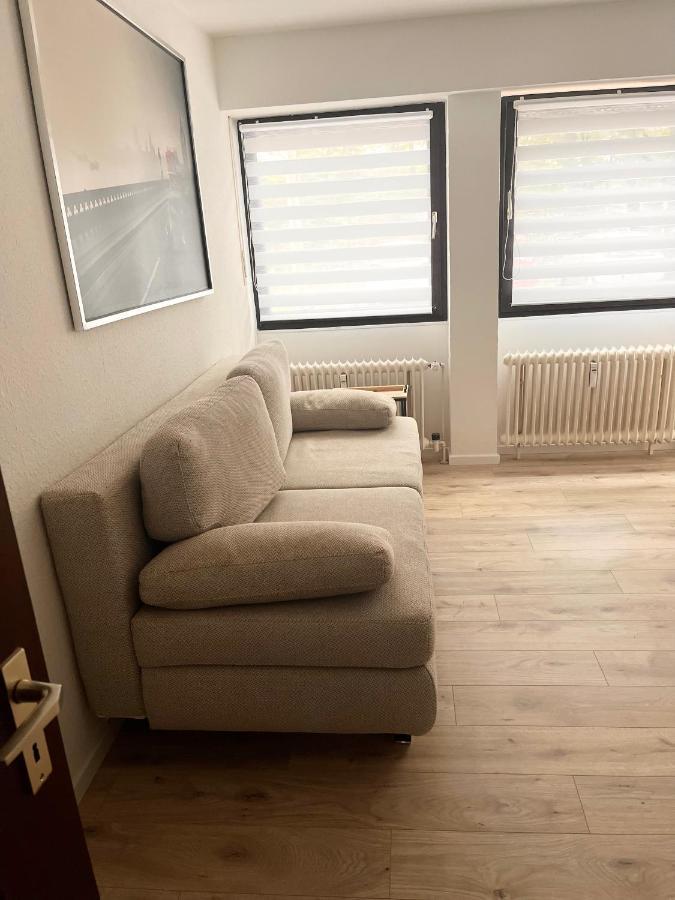 Gemuetliches Zentrales Apartment 2 Min Bis Du Hbf Duisburg Luaran gambar