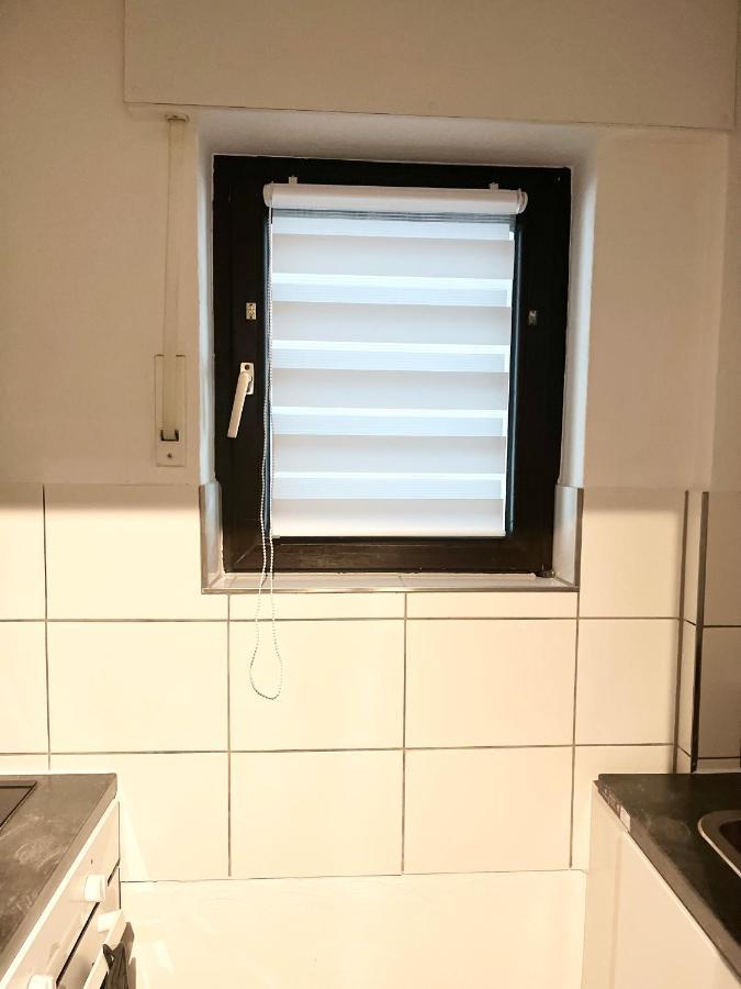 Gemuetliches Zentrales Apartment 2 Min Bis Du Hbf Duisburg Luaran gambar